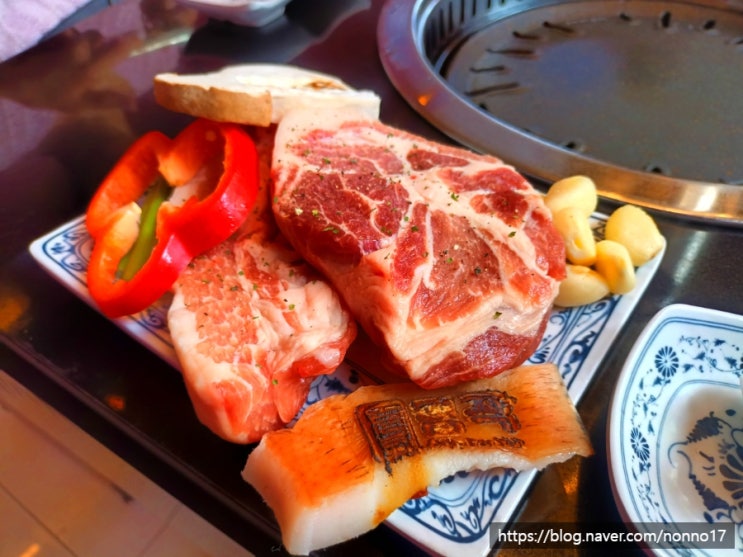  세종 도담동 맛집 삼겹살 목살 숙성고기와 점심특선 가성비 좋은 고기명작