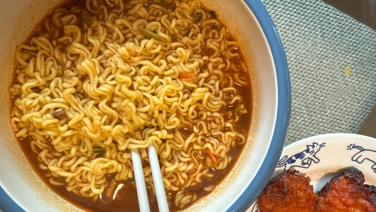  라면 유통기한 지남 먹어도 될까? 활용법까지 알려드려요