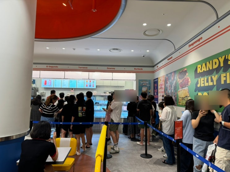  타임빌라스 수원점 맛집 추천(랜디스도넛웨이팅, 잭슨피자, 우육미엔, 땀땀 등)
