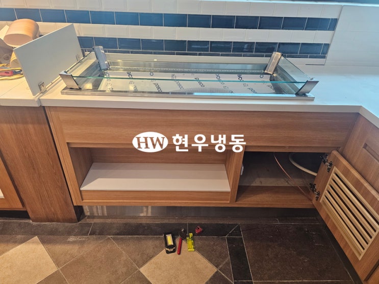 울산 냉장고 설치울산 토핑냉장고 기계세트 설치작업-부산 정관 울산 냉장고 설치울산 토핑냉장고 기계세트 설치작업-부산 정관