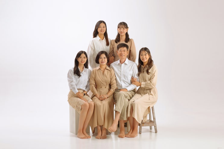 울산 가족사진 스튜디오 찬란한시절 돌 아기 가족사진 형제사진