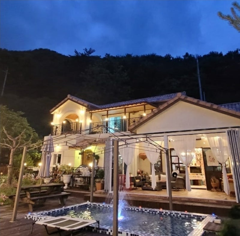 사진 2