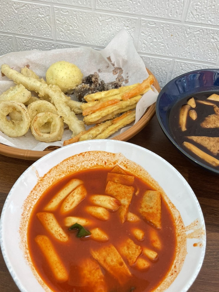  상상떡볶이 : 작전시장 추억의 국물 떡볶이집! 양 많고 가격 착한 가성비 맛집