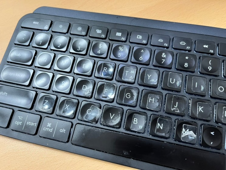  로지텍 키보드 추천 내 키보드 리뷰 타이핑 감부터 멀티페어링까지! 로지텍 MX KEYS 사용기