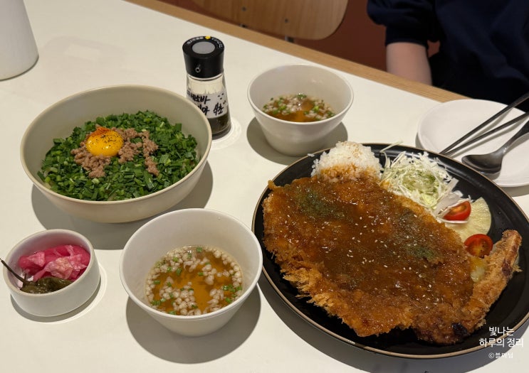 신논현 맛집 초이다이닝 강남점 마제소바와 뼈돈카츠