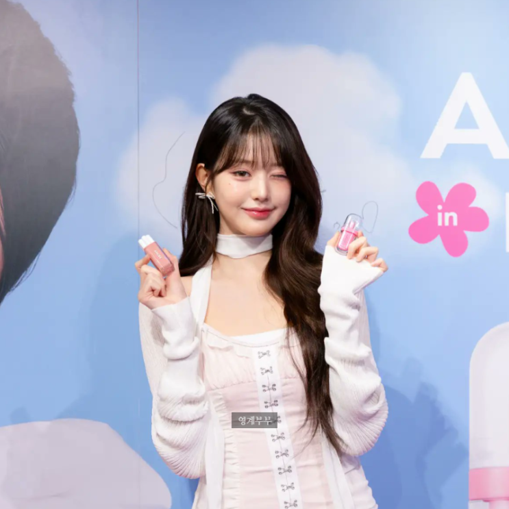  장원영 어뮤즈 일본 하라주쿠 여신 패션 가디건 원피스 어떤거?