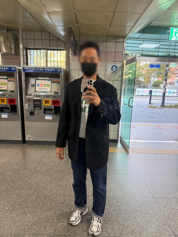  40대 직장인 데일리룩(깔끔하게 입고 싶을 때 최고의 아이템 블레이저!)