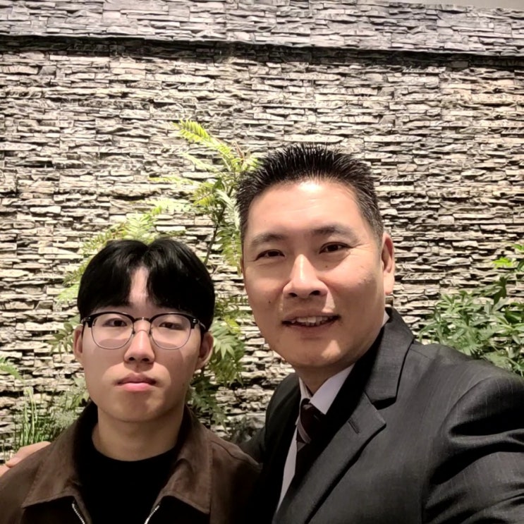  이제 21살 큰아들