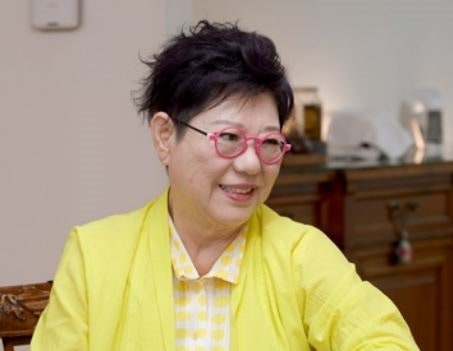 양희은 남편 조중문 동생 양희경 양희정 조카 한승현 한원균 직업 나이 자녀 학력 고향 가족