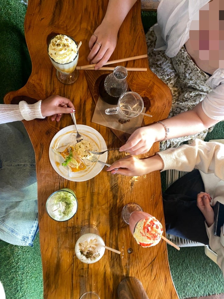  호주 QLD 브리즈번 좌석많고 늦게까지 여는 카페 본사이 보타니카