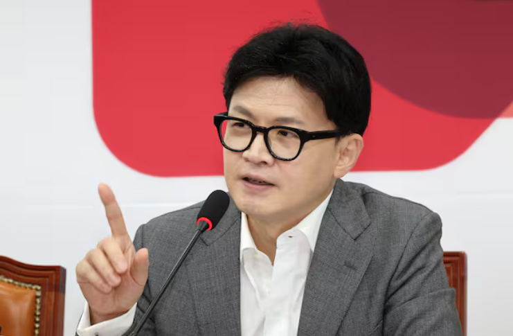 한동훈 "金<b>여사</b>, 공적 지위 없어... 그런 <b>라인</b> 존재하면 안돼"