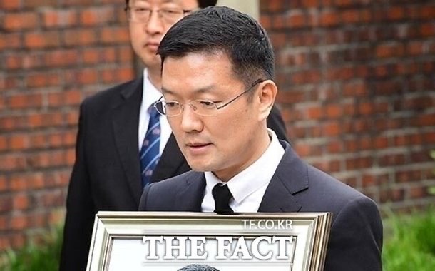  분당 거주 제주도 국제학교 유명 연예인 아내, LG 사위 윤관에 자녀 학비·생활비·아파트 받아