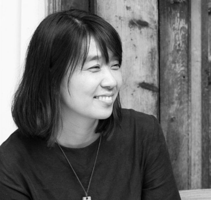  한강 노벨문학상 수상 한강 관련주 급등