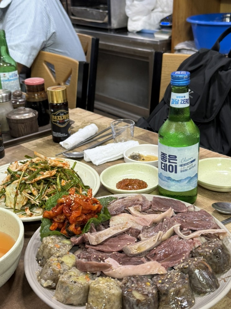부산 연산동노포맛집 술국,스페샬모듬 오소리순대 부산 연산동노포맛집 술국,스페샬모듬 오소리순대