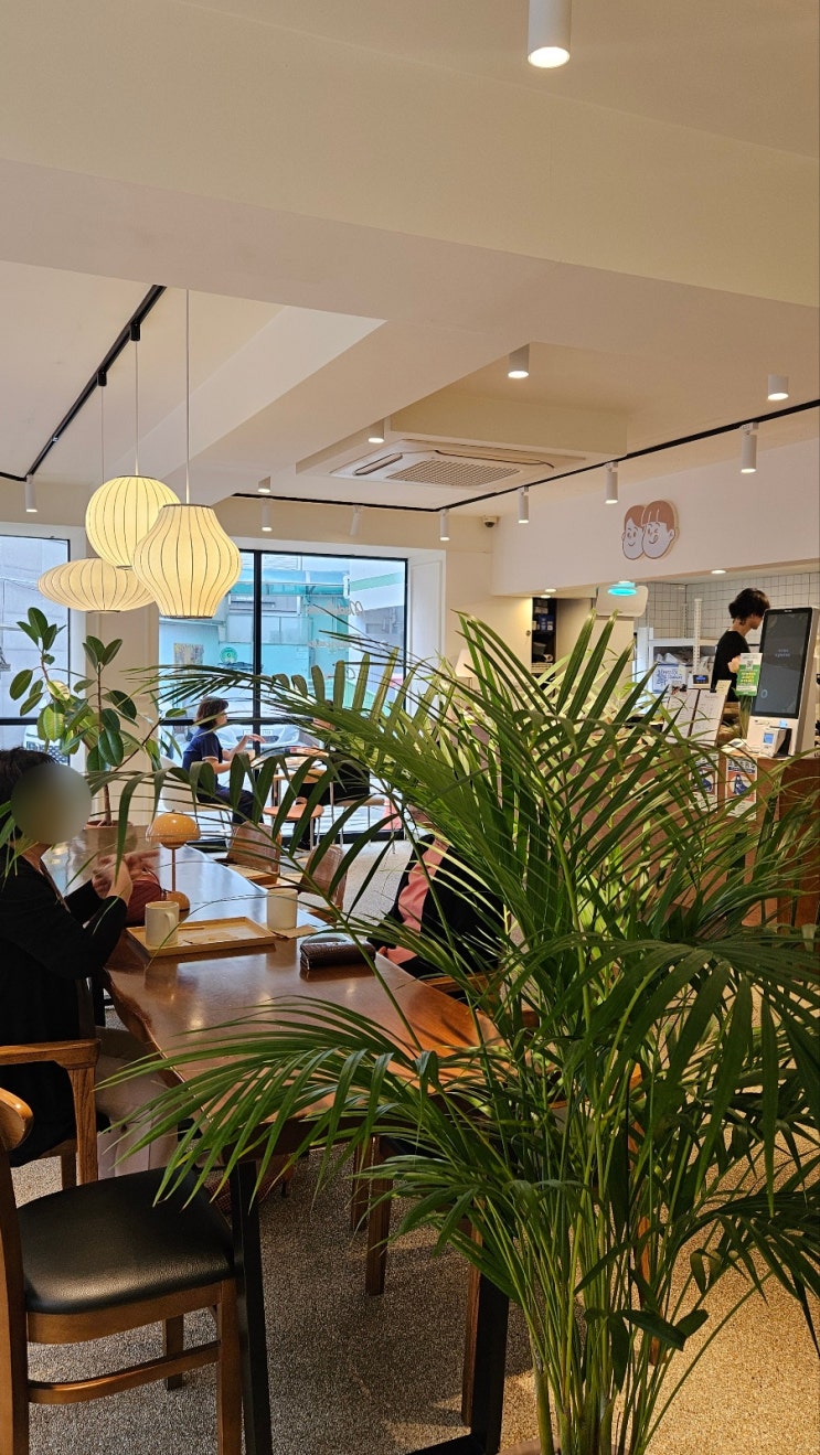  신대방역 조원동 난곡 cafe | 분위기 괜찮은 폴커피