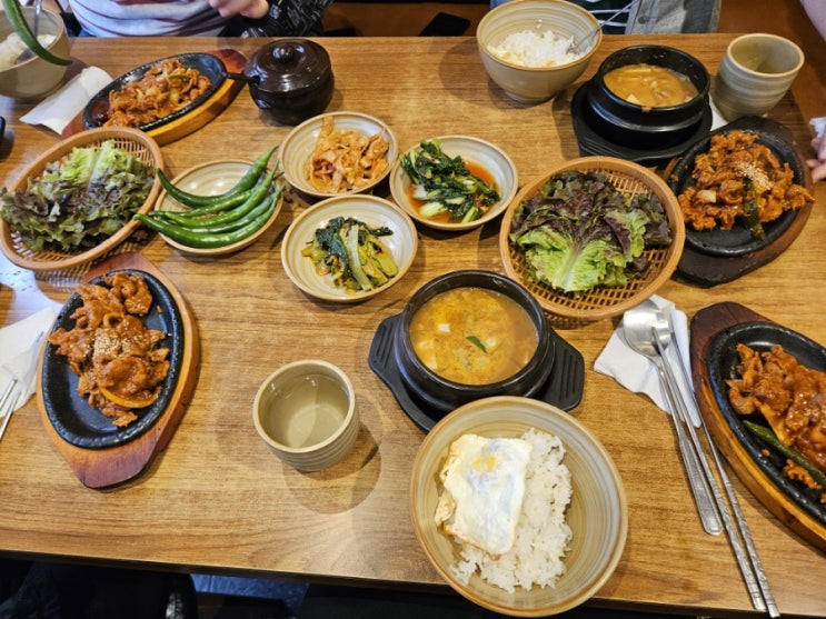  종로5가 월선네 제육세트