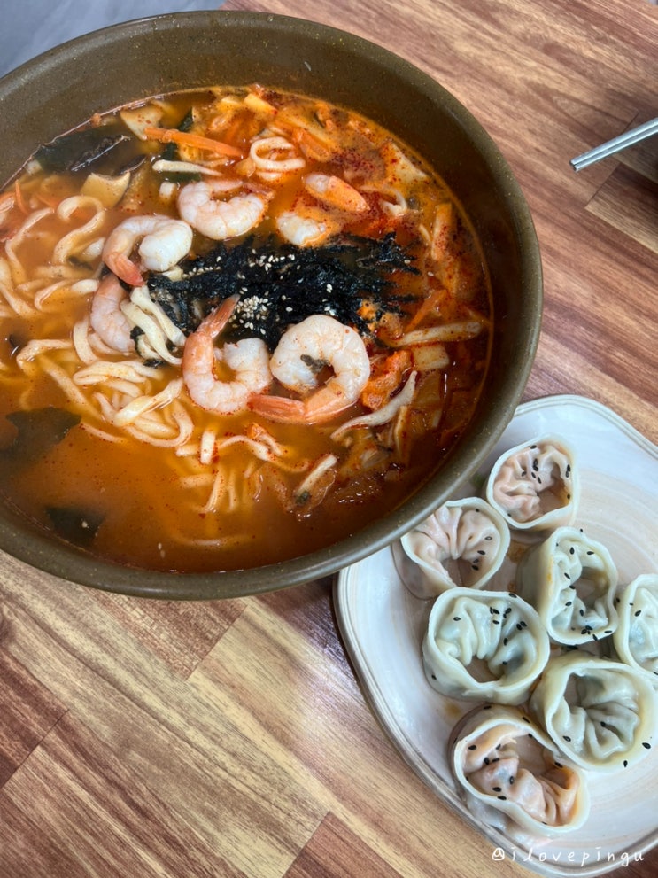  새우 듬뿍 칼칼한 칼국수 청라맛집 팔송정 칼국수