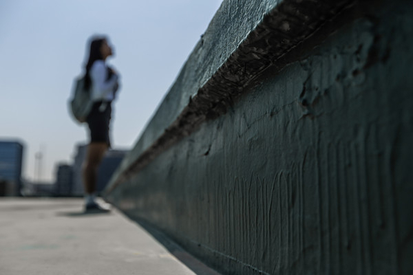 죽음 앞에 선 여성들…10·20대 여성 '하루 34명' 꼴 자살시도 죽음 앞에 선 여성들…10·20대 여성 '하루 34명' 꼴 자살시도