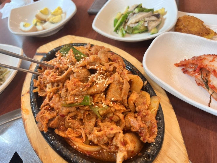  [광산사거리 점심 추천]솔밭숯불갈비 제육백반, 우렁된장찌개 후기