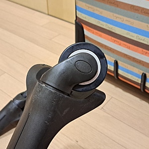 피에르가르뎅 여행용 캐리어 바퀴 수리(풍국산업 A/S)