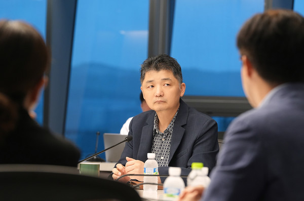 '<b>SM 시세 조종</b> 혐의' 김범수...법원 출석해 보석 심문 진행