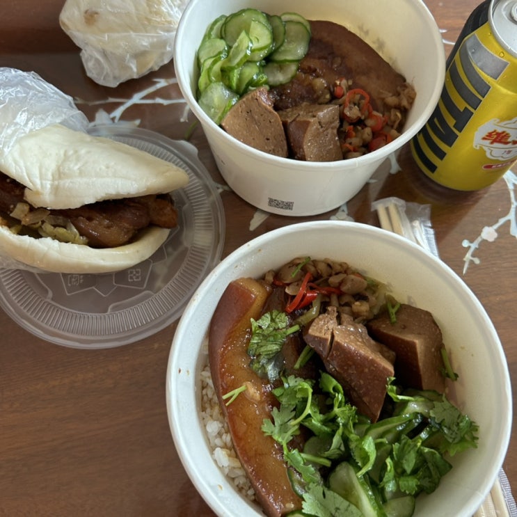  타이베이 맛집 | 일갑자찬음의 야들야들 동파육과 복주세조호초병의 후추빵