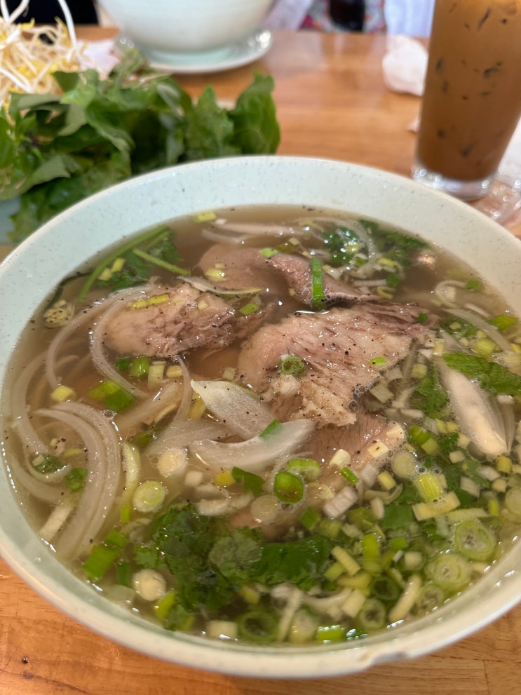  괌 pho basi - 진한 국물의 현지인 쌀국수 괌 맛집 포바시