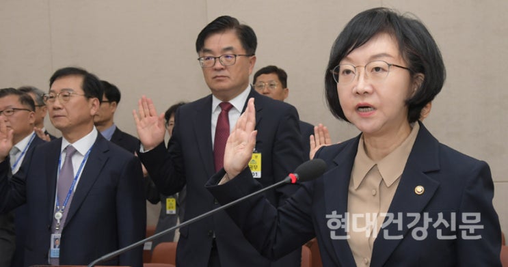 투신 사건 발생한 식약처 ... 백혜련 <b>의원</b> "철저한 <b>진상 조사</b> 필요"