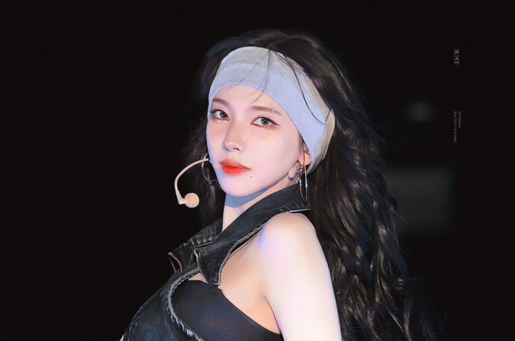 [앨범리뷰] <b>에스파</b> <b>카리나</b> - UP... <b>카리나</b> / <b>카리나</b> 윈터 <b>지젤</b>... 