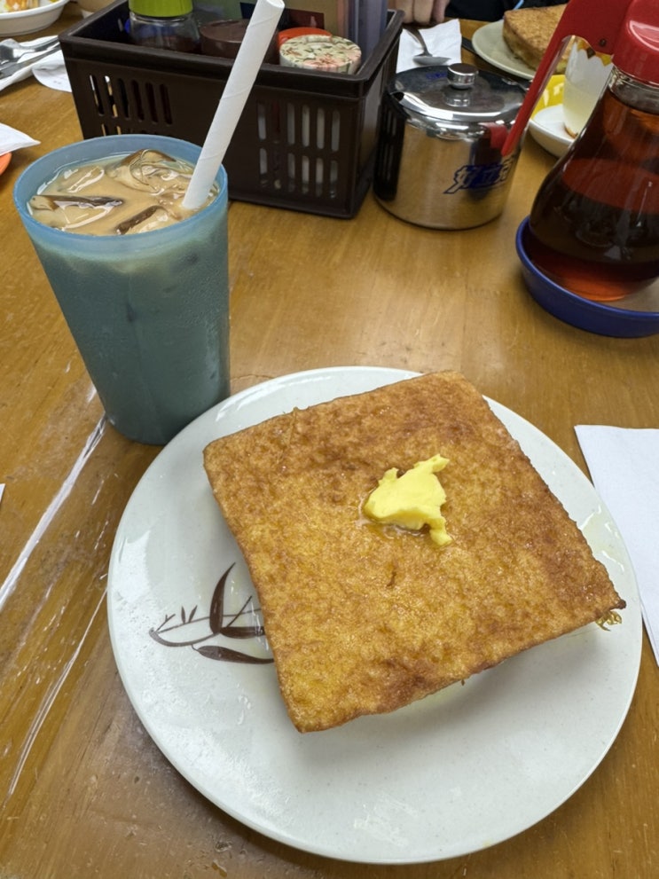  홍콩 센트럴 차찬탱 밀크티 토스트 맛집 란퐁유엔 소호점
