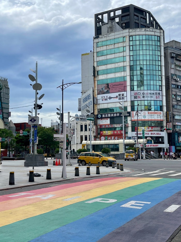  대만 타이베이 3박 5일(2day) : 아종면선, 행복당, 무지개 횡단보도, 시먼홍러우, 루피랴오 거리, 용산사, 디화제, 닝샤야시장
