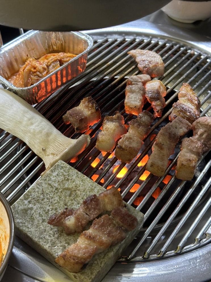  성정동 노포감성 고기맛집 옥돼지연탄구이