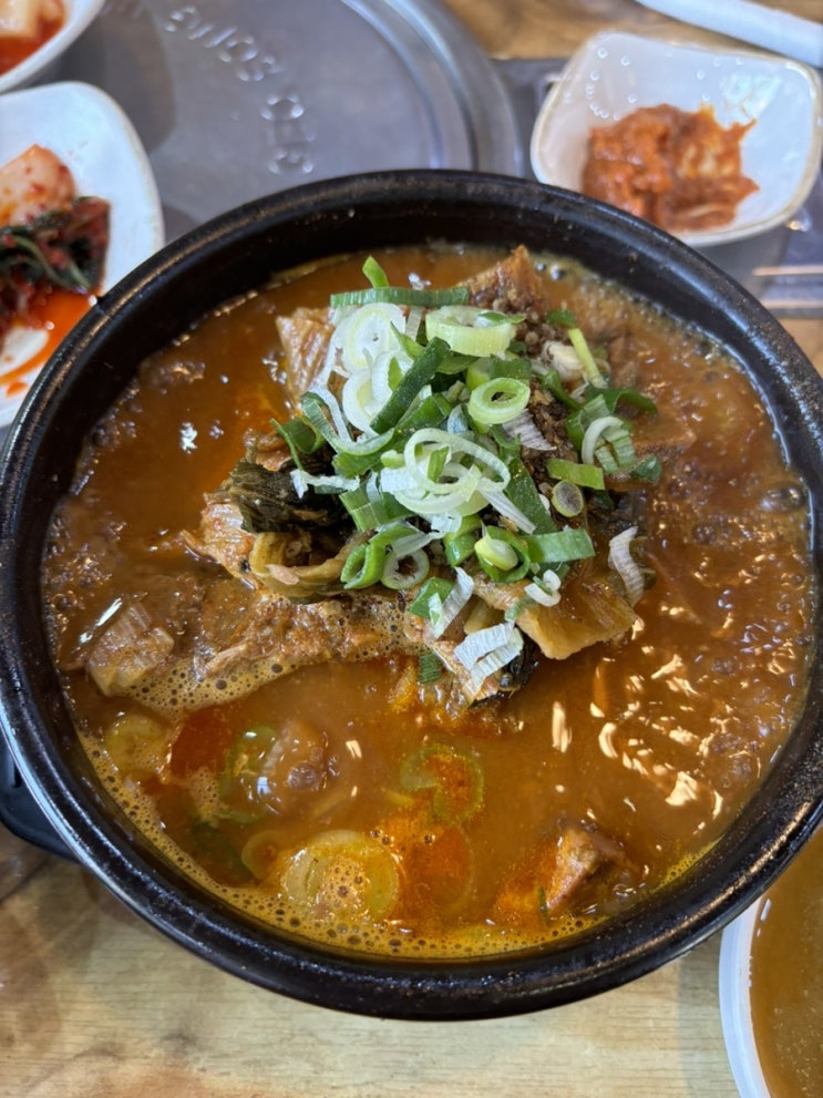  감자탕을 만드는 형제들 연신내점 24시 맛집가볼만한지 솔직 후기