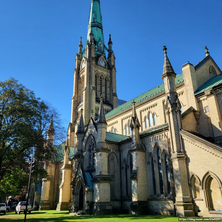  토론토 둘러볼 만한 곳, 제임스 공원&성공회성당 (St. James Park&The Cathedral Church of St. James)