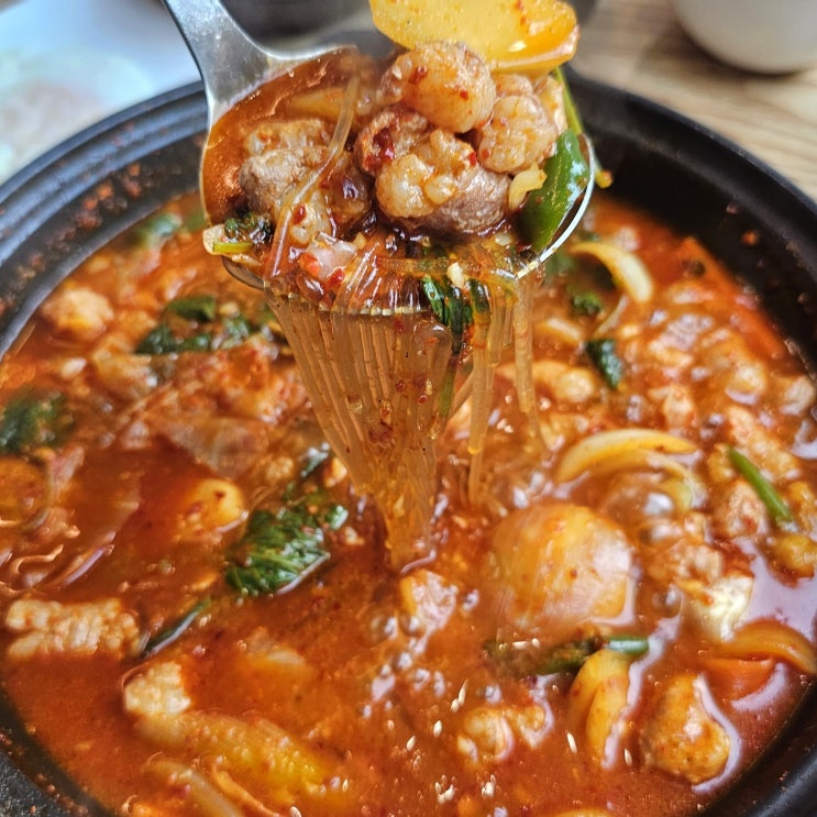  다릿집, 수영 망미동 쌈밥과 즐기는 한우 곱창전골 찐! 맛집