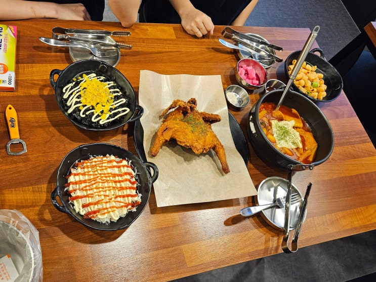  대구 성서 맛집 양군통닭 성서점, 살얼음 생맥주가 있는 기름기 쫙 뺀 전기구이통닭집!