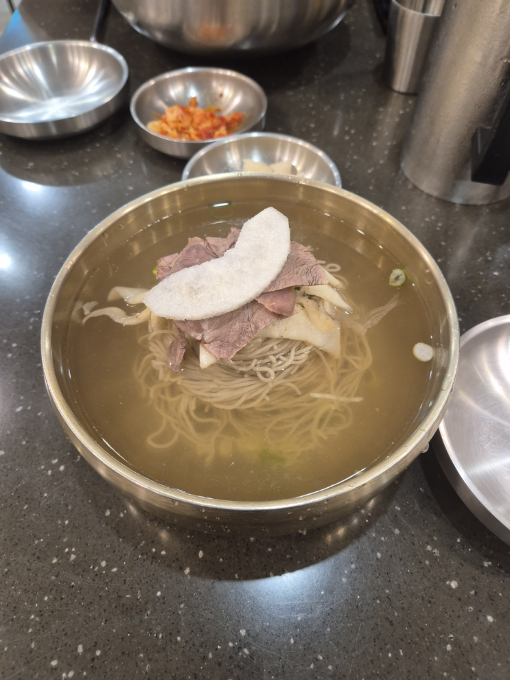  [강남구 삼성동] 봉밀가 강남구청점 (aka 본점, 이제는 신흥 강자가 아닌 노련미를 보여주는 평양냉면집)
