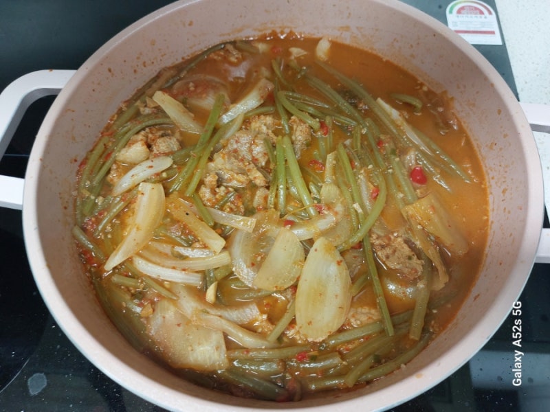맛있는 고구마순 김치찌개 더 맛있게 끓이기