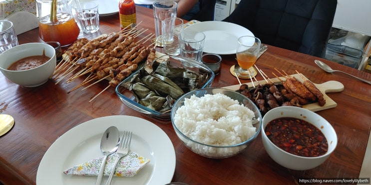  함부르크 Isemarkt, 프렌치케이크, 인도네시안 런치