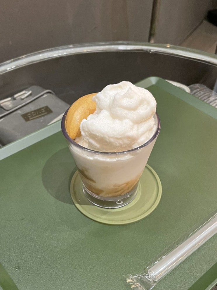  강남구청역 콩카페 | 베트남 감성 + 한국 센스 한스푼, 코코넛스무디커피