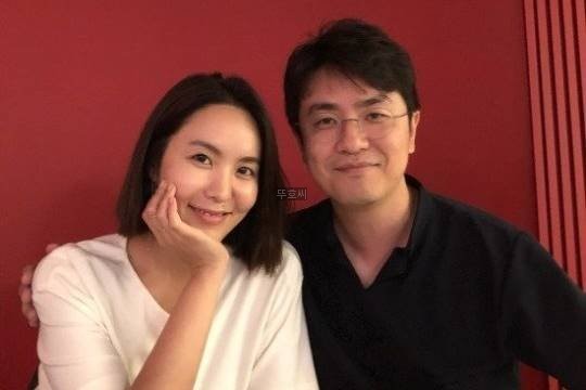<b>박지윤 최동석</b> 카톡 녹취록 성소수자 정신적바람 대립