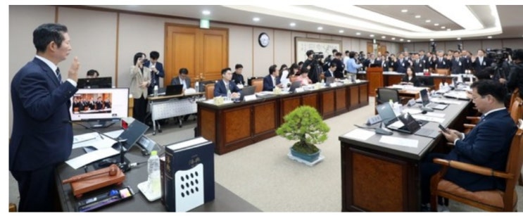 피의사실 흘린 검찰, <b>국감 질의</b>에는 ‘수사 중’ 핑계로 비공개... 