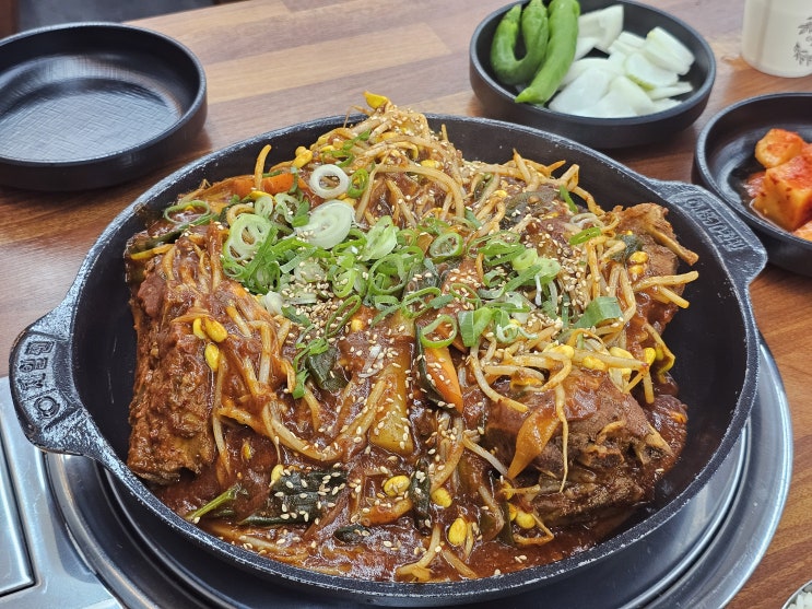  포항 청림 포스코 맛집 본가왕뼈감자탕 후기(feat.매콤한 콩나물뼈찜)