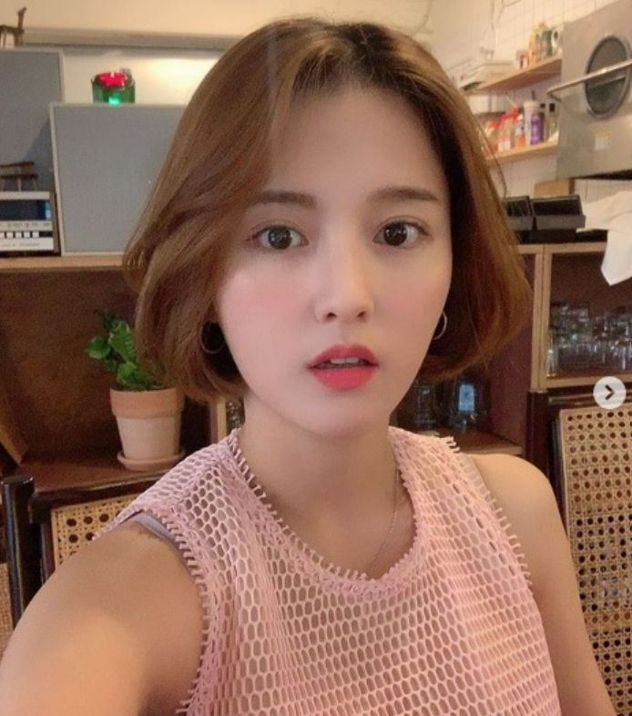 남보라 남편(예비신랑) 누구일까? 결혼발표 프러포즈 받고 눈물 펑펑 (feat. 가족 / 프로필)