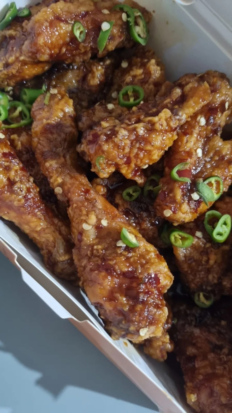  치밥 하기 좋은 청양맵 간장치킨 가마치 통닭