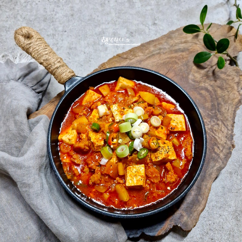 이찬원 스팸짜글이 스팸두부짜글이 레시피 간단한 캠핑 찌개 요리 추천