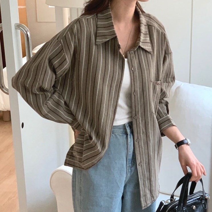  가을 겨울 필수템! 루즈핏 스트라이프 오버핏 남방 셔츠로 완성하는 데일리룩