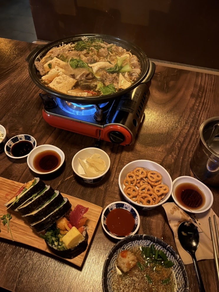  전주 신시가지 이자카야 오타마 연어참치후토마키 소고기나베