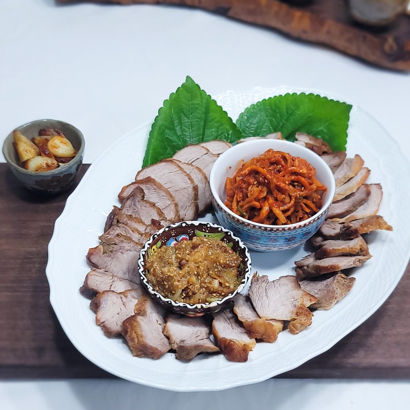 류수영 무수분 수육 삶는법 냄비 돼지 앞다리살 수육 레시피