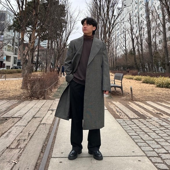 남자 롱코트 우영미 그레이 체크 더블 코트 사이즈 코디